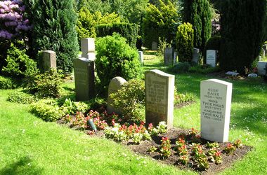 Einstellige Grabstätten auf dem Hamburger Friedhof Ohlsdorf