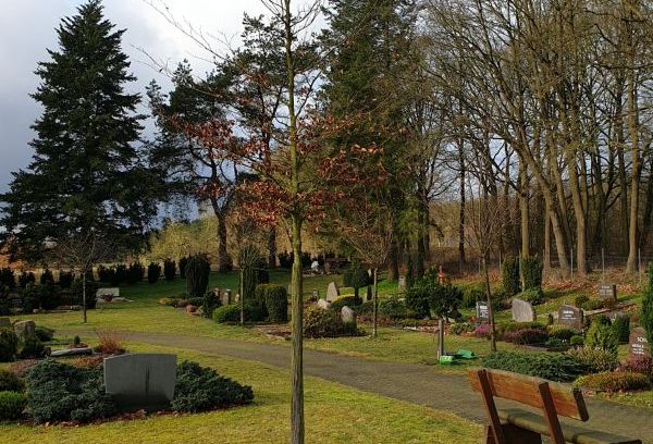 Wahlgräber auf dem Neuen Friedhof Jesteburg