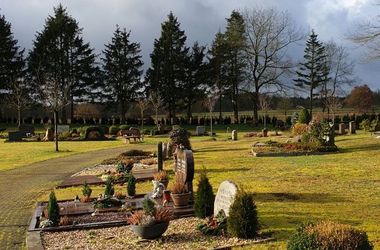 Wahlgräber auf dem Neuen Friedhof Jesteburg